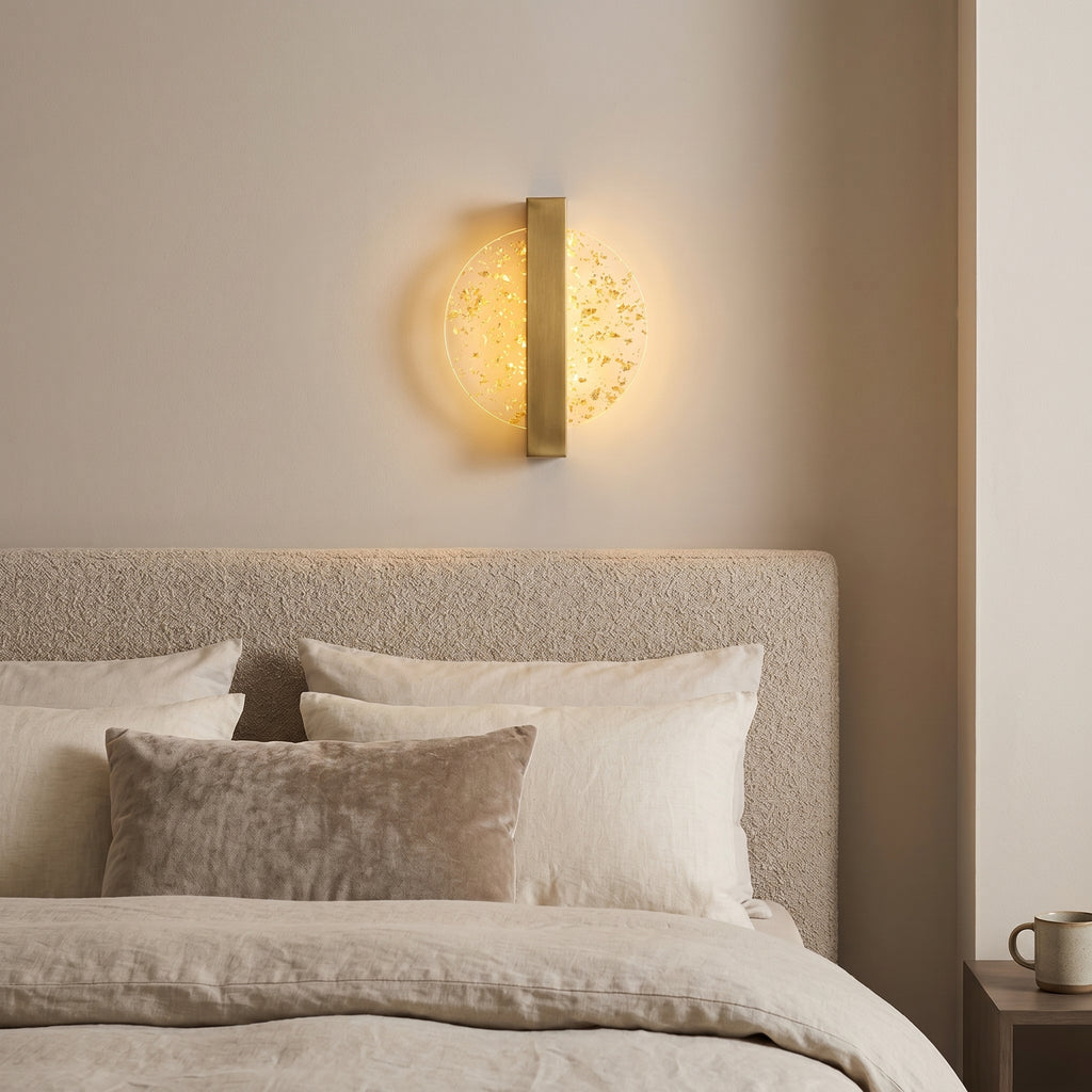 applique murale LED paillettes dorées lumière chaude salon — Alenza