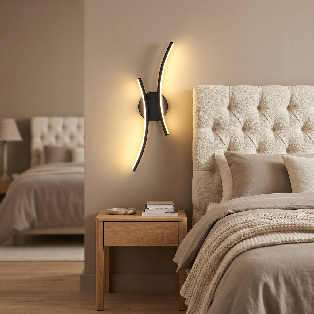 applique murale LED métal ambiance feutrée chambre — Alenza