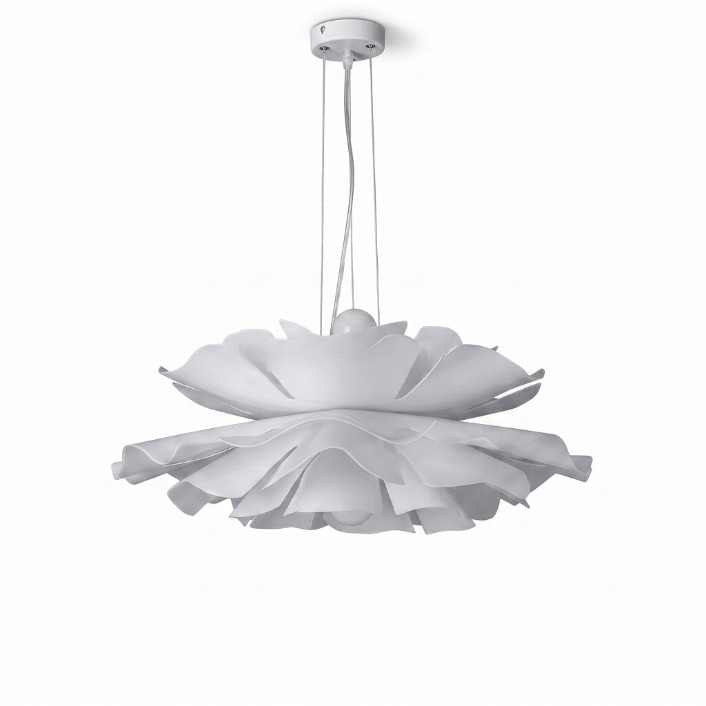 suspension fleur acrylique blanche pétales translucides sur fond blanc — Alenza