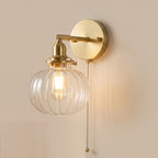 applique murale vintage laiton globe strié entrée — Alenza