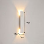 applique murale extérieure LED lame verticale VELTIA mise en situation 8 — Alenza