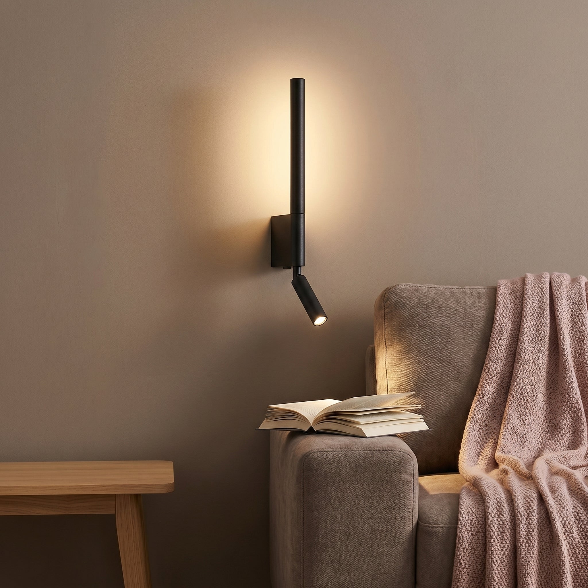 applique murale liseuse double éclairage salon cosy — Alenza