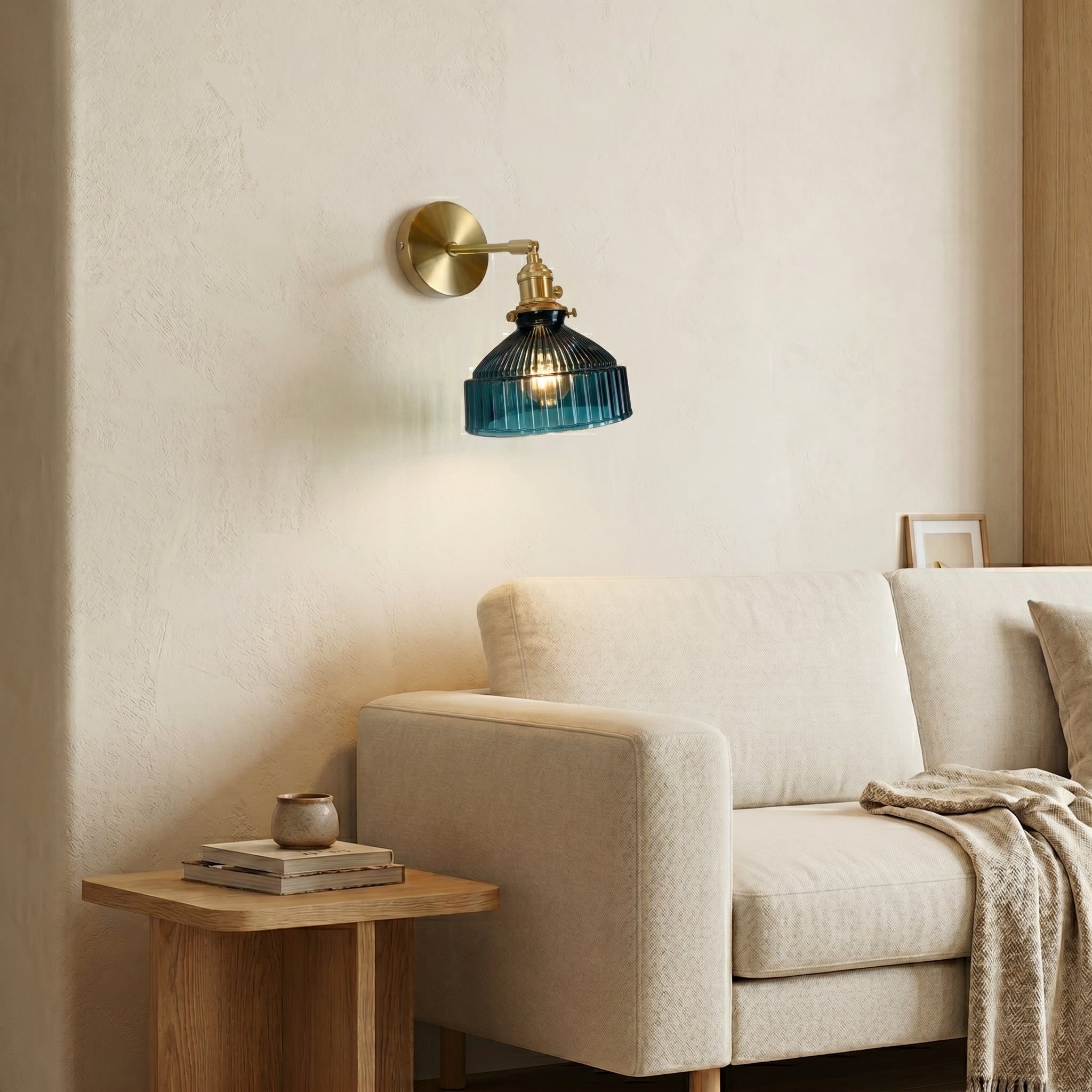 applique murale laiton doré vintage fond blanc — Alenza