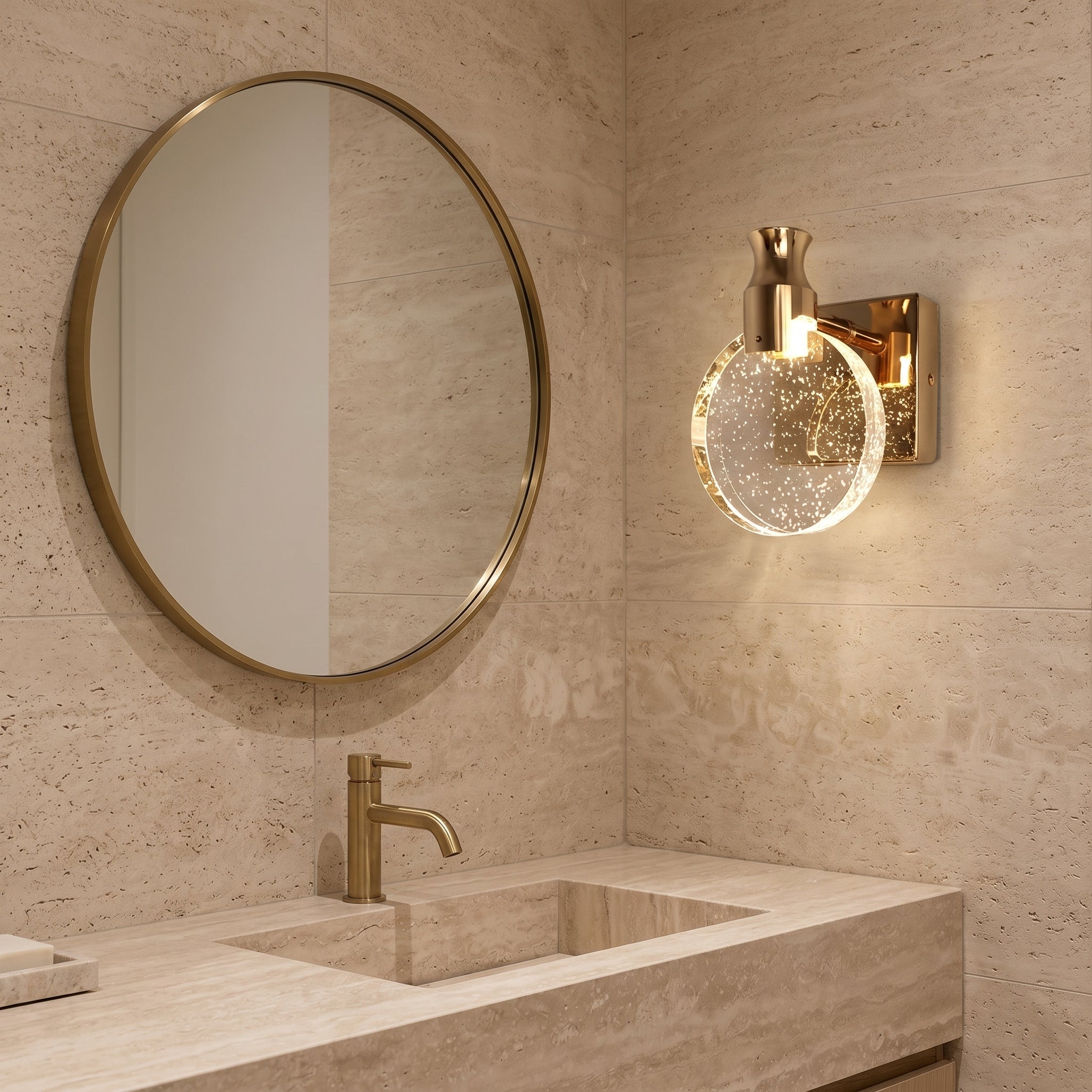 applique murale dorée verre lumière chaude salon — Alenza